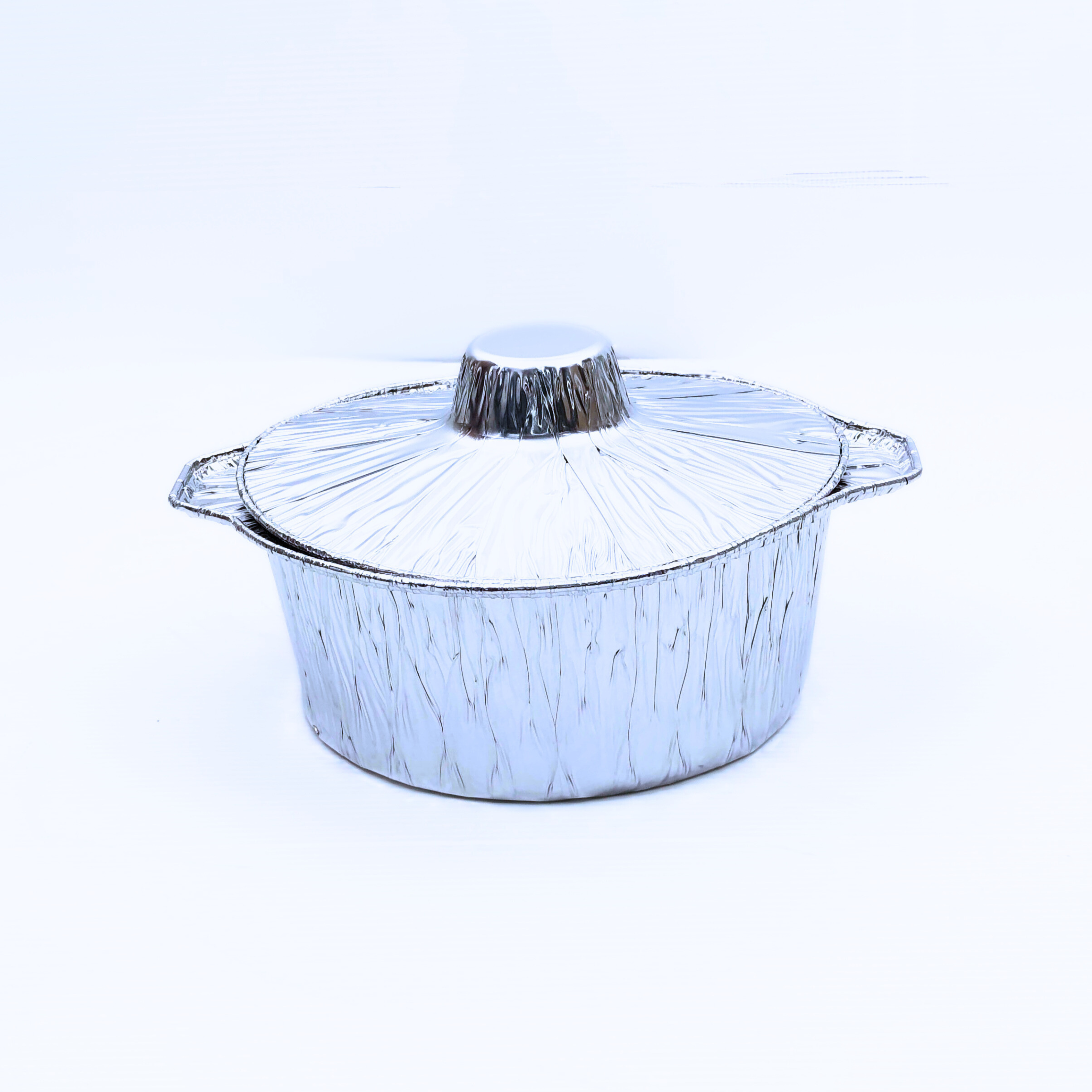 طناجر قصدير صغيرة